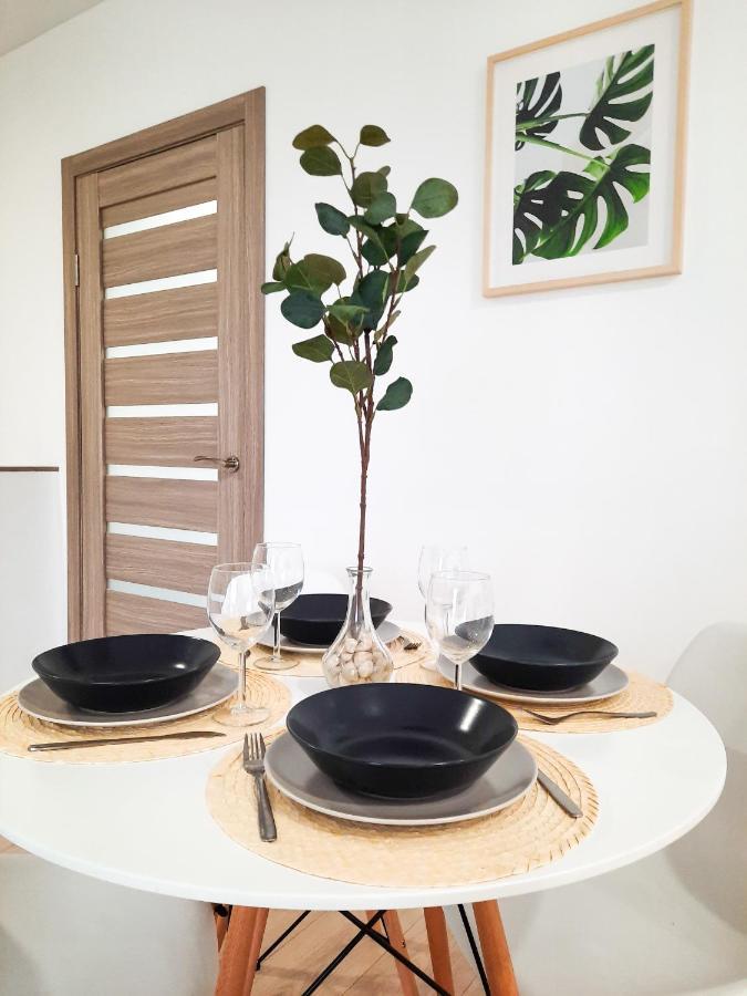 Ella - Sviesu. Stilinga. Jauku. Appartement Palanga Buitenkant foto