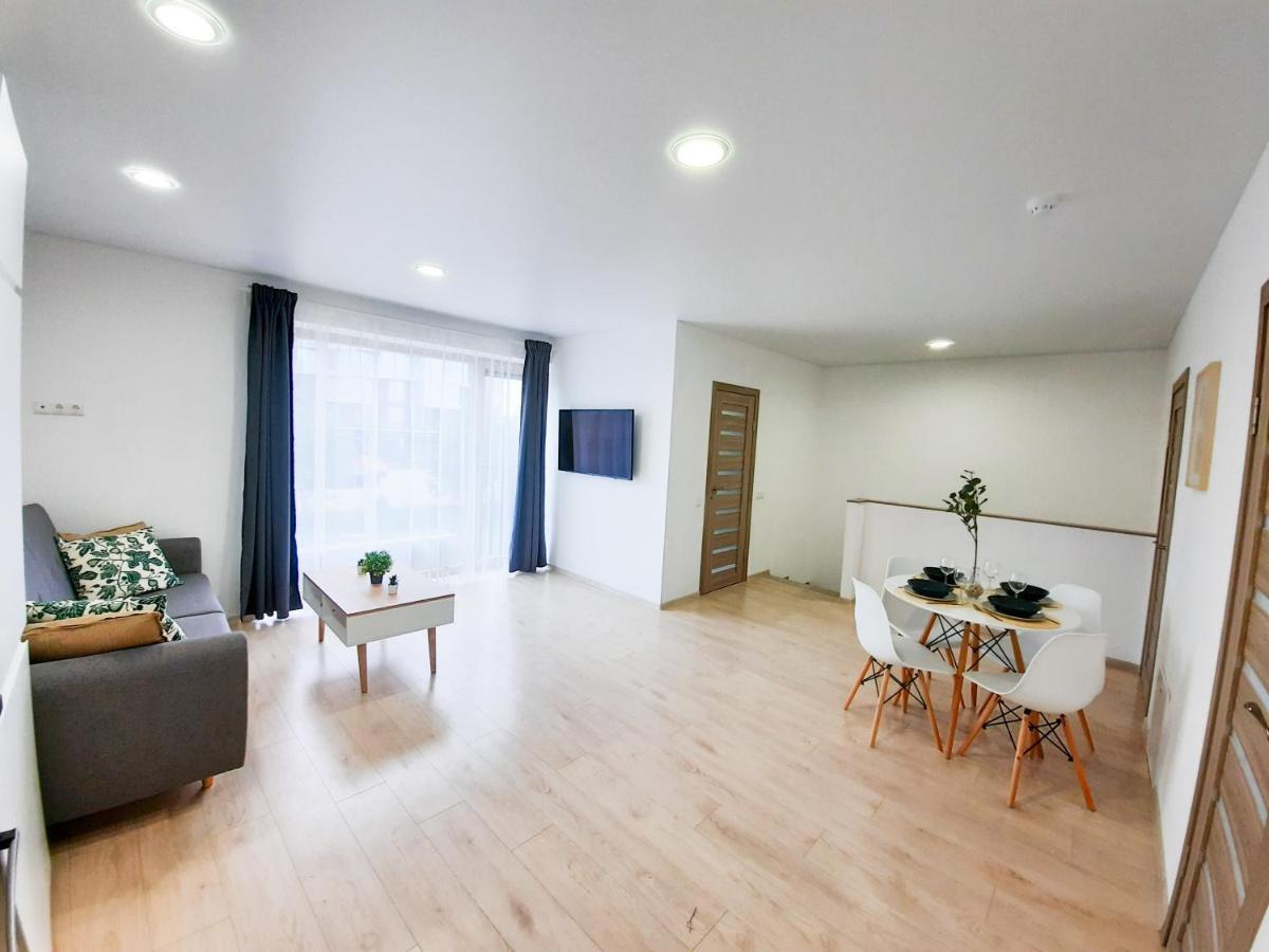 Ella - Sviesu. Stilinga. Jauku. Appartement Palanga Buitenkant foto