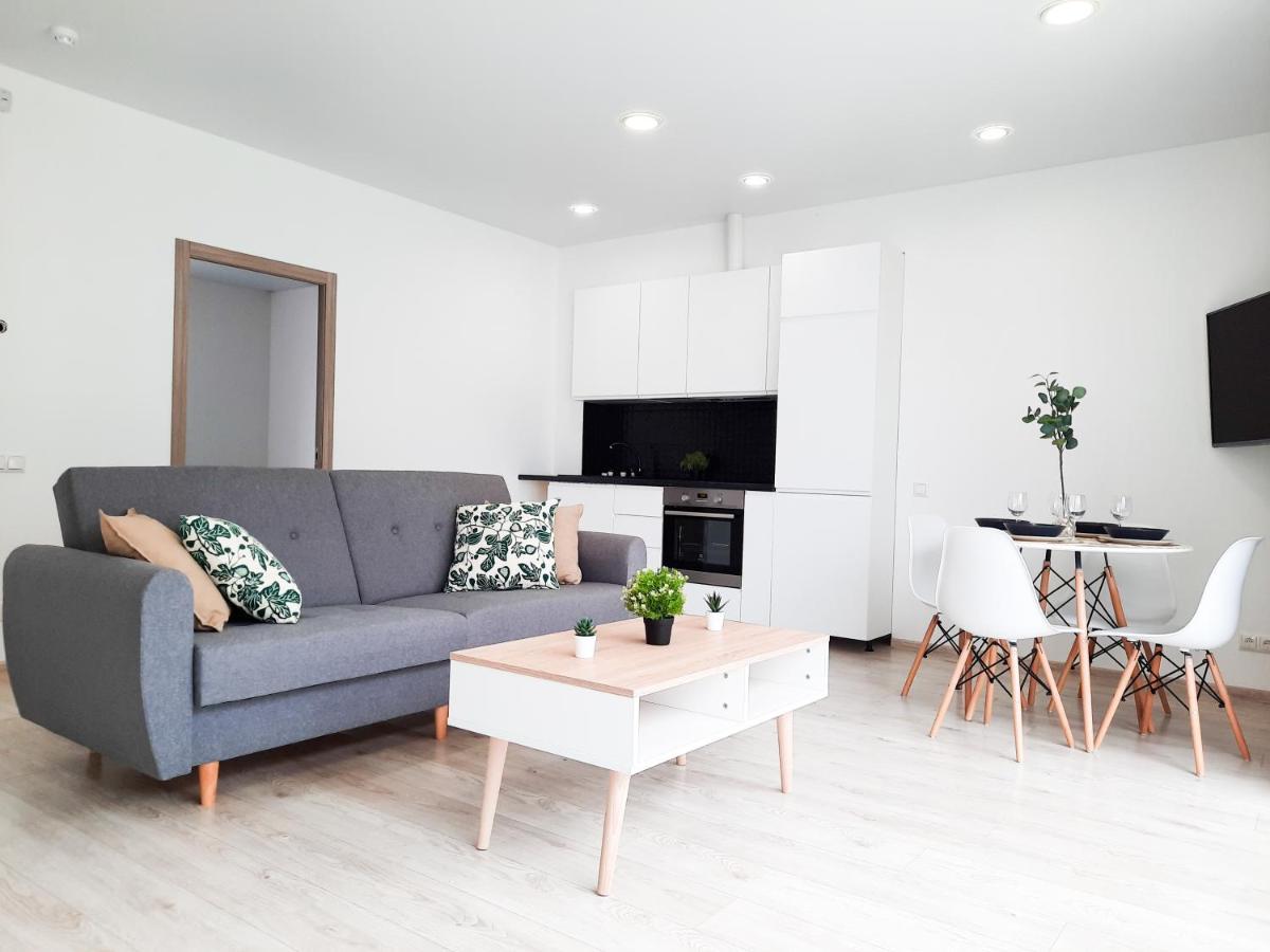 Ella - Sviesu. Stilinga. Jauku. Appartement Palanga Buitenkant foto