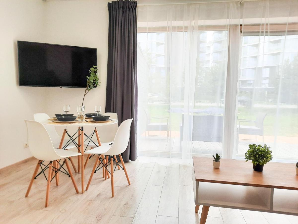 Ella - Sviesu. Stilinga. Jauku. Appartement Palanga Buitenkant foto